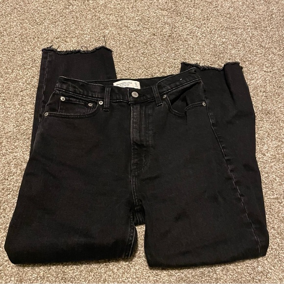 Abercrombie & Fitch Denim - Abercrombie & Fitch The Ankle Straight Ultra High Rise jeans black 4/27s